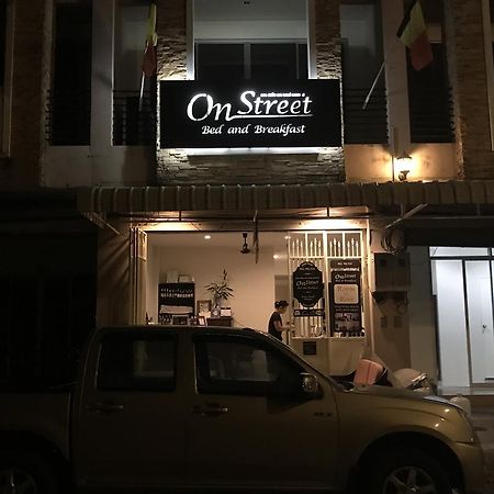 On Street Bed And Breakfast Ban Karon ภายนอก รูปภาพ
